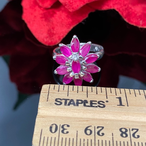925 Sterling Silver Red Stone Flower Ring